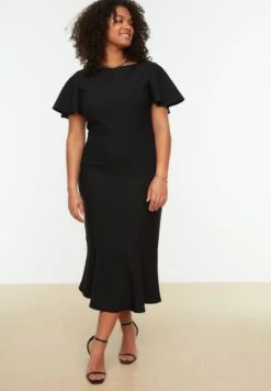 Ruffle Sleeve Knitted Dress