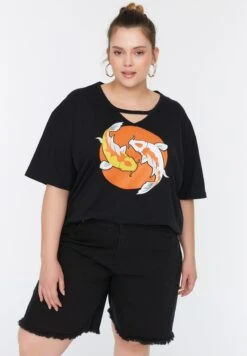 Crew Neck Graphic T-Shirt