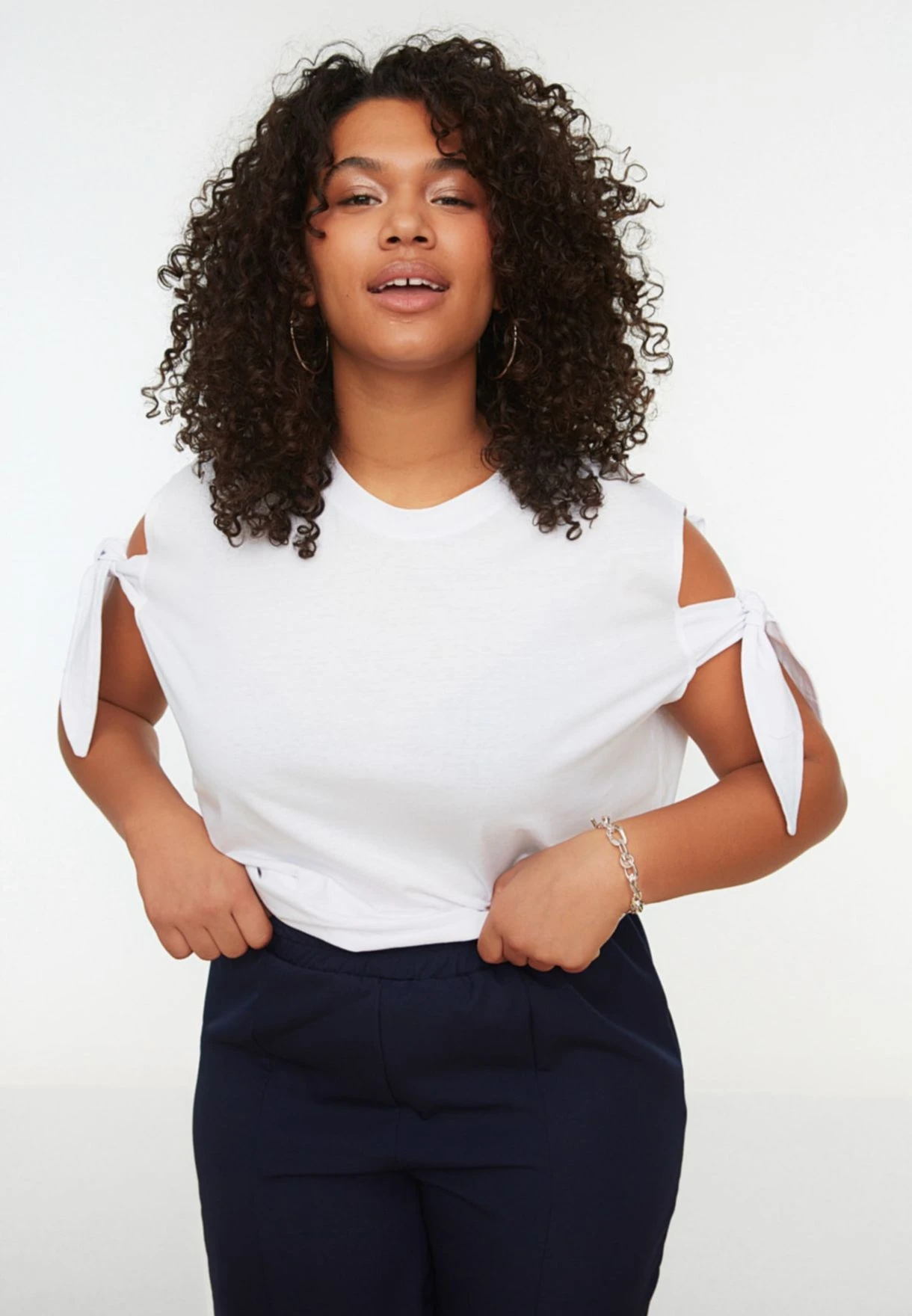 Crew Neck Tie Detail T-Shirt 3 Crew Neck Tie Detail T-Shirt