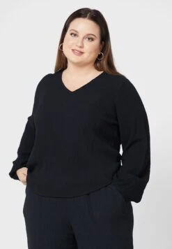 Vero Moda Curve V-Neck Puff Sleeve Top