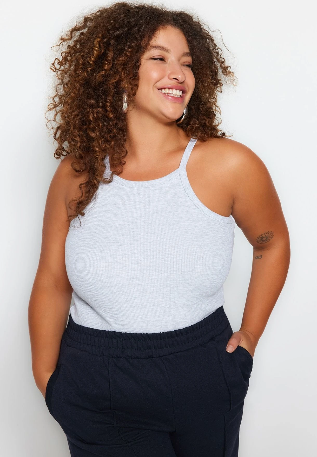 Halter Neck Knitted Tank Top 3 Halter Neck Knitted Tank Top