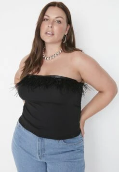 Strapless Detailed Top