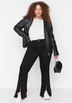 Side Slit Detailed High Waist Jeans