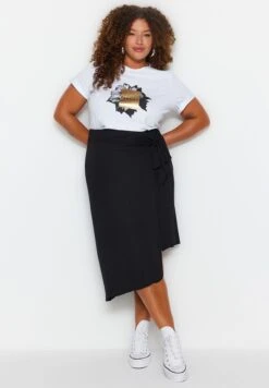 Side Tie Detail Knitted Skirt