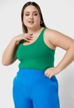 ONLY CARMAKOMA Scoop Neck Knitted Tank Top