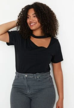 Cut Out Detail T-Shirt