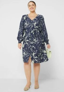 Vero Moda Curve V-Neck Knitted Shirt Dress