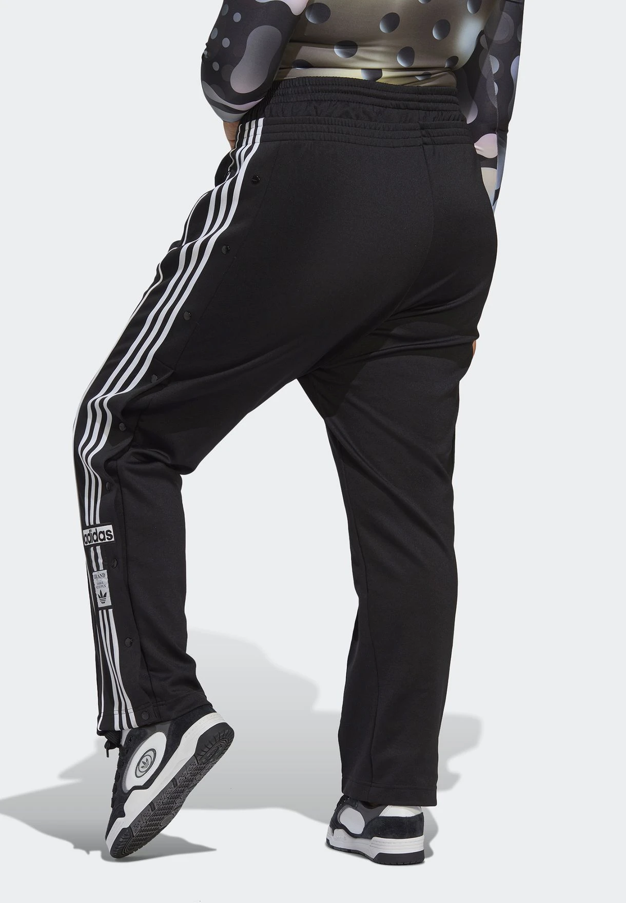 Adidas Originals Adibreak Sweatpants 3 Adidas Originals Adibreak Sweatpants - Image 2