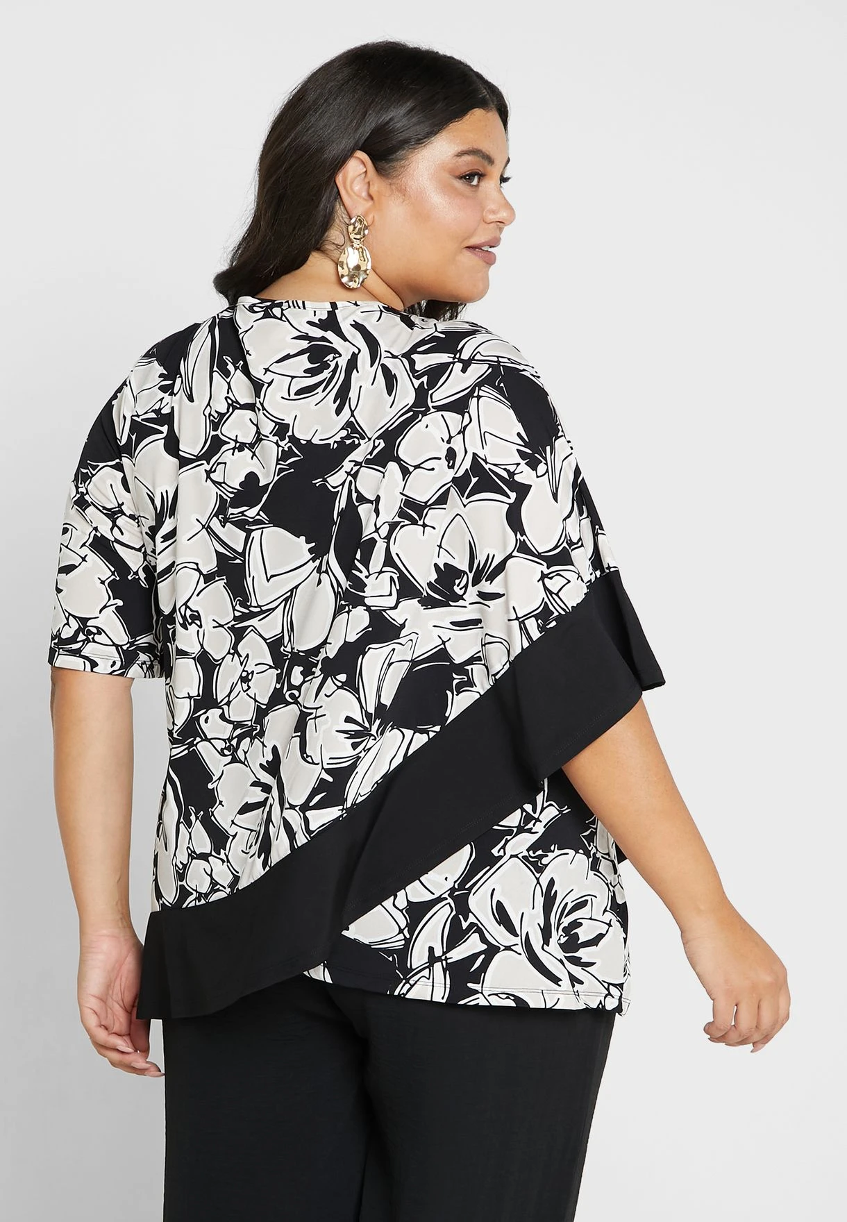 Avenue Cape Sleeve V-Neck Top 4 Avenue Cape Sleeve V-Neck Top - Image 2