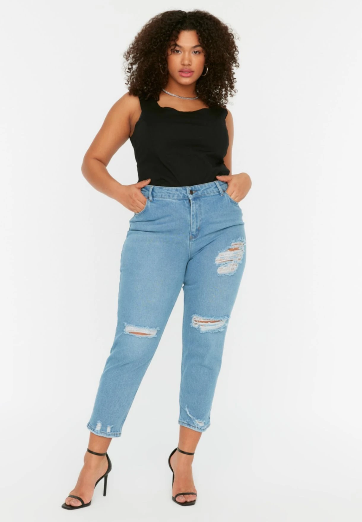 Ripped Skinny Jeans 4 Ripped Skinny Jeans - Image 2