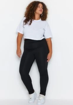 High Waist Pocket Detail Leggigns 11 High Waist Pocket Detail Leggigns -CARMAKOMA Clothing Sales 3 zoom desktop 173