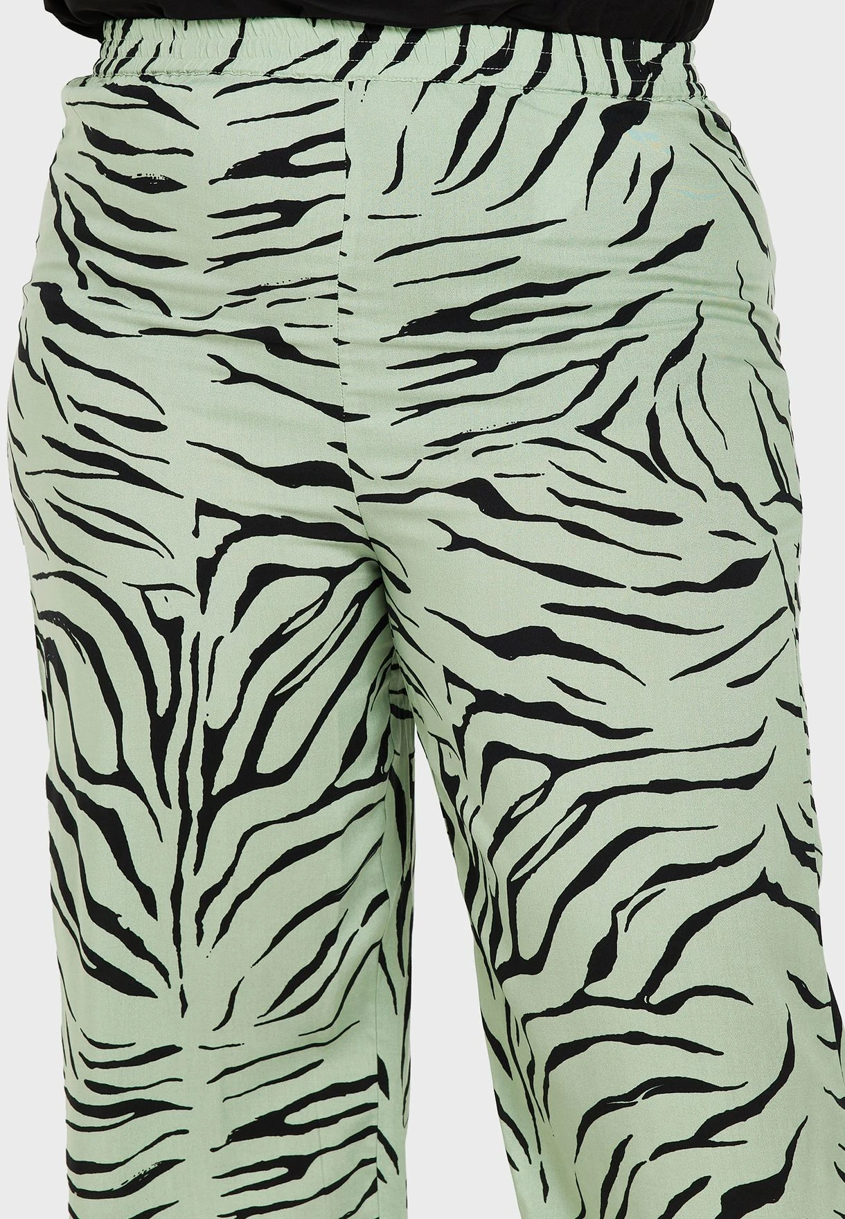 ONLY CARMAKOMA Printed Wide Leg Pants 5 ONLY CARMAKOMA Printed Wide Leg Pants - Image 3