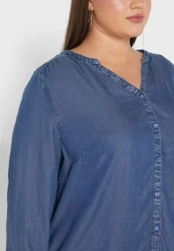 ONLY CARMAKOMA Button Detail Shirt 8 ONLY CARMAKOMA Button Detail Shirt -CARMAKOMA Clothing Sales 3 zoom desktop 279