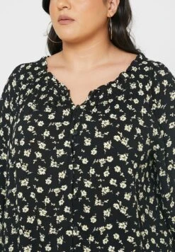 ONLY CARMAKOMA Floral Button Down Top 8 ONLY CARMAKOMA Floral Button Down Top -CARMAKOMA Clothing Sales 3 zoom desktop 314