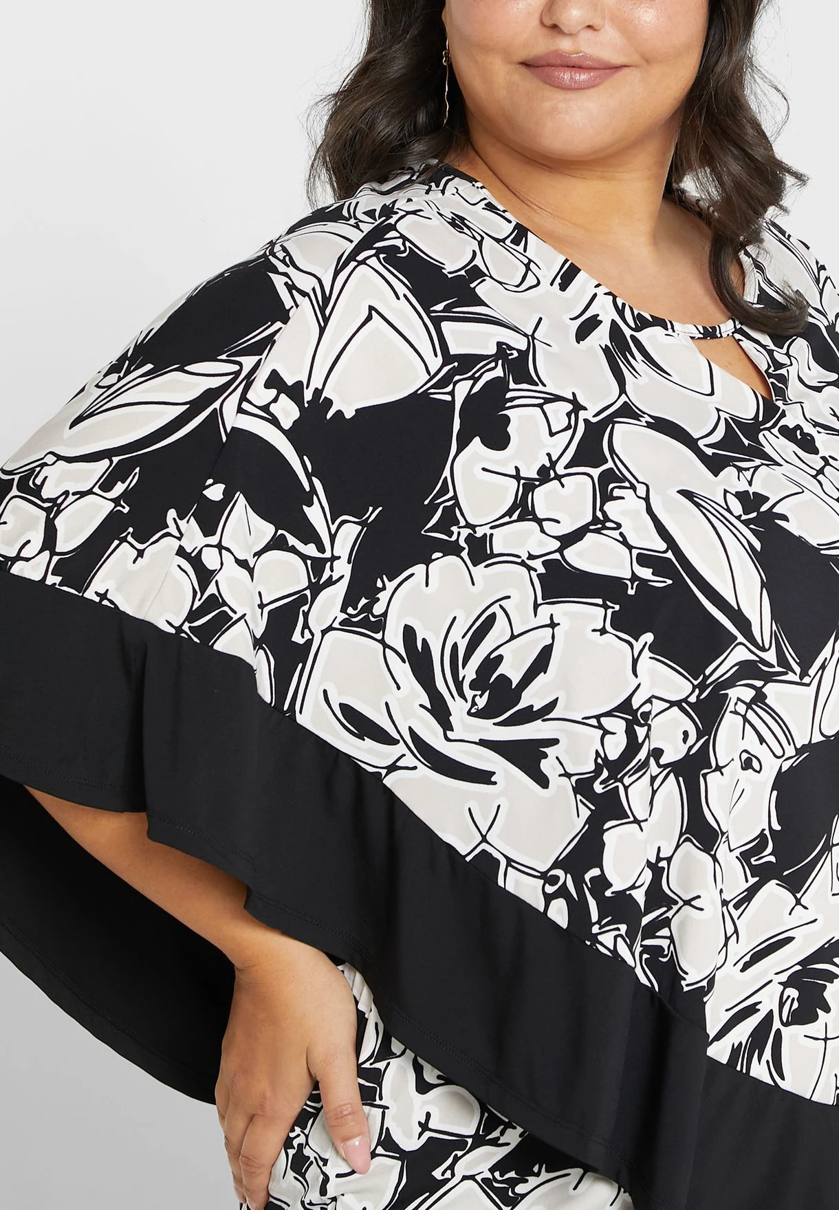 Avenue Cape Sleeve V-Neck Top 5 Avenue Cape Sleeve V-Neck Top - Image 3