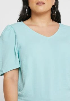 ONLY CARMAKOMA Casual V-Neck Top -CARMAKOMA Clothing Sales 3 zoom desktop 325