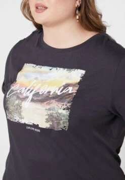 ONLY CARMAKOMA Casual Printed T-shirt -CARMAKOMA Clothing Sales 3 zoom desktop 360