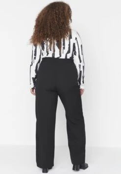 Elastic Waist Detailed Wide Leg Trousers -CARMAKOMA Clothing Sales 3 zoom desktop 387