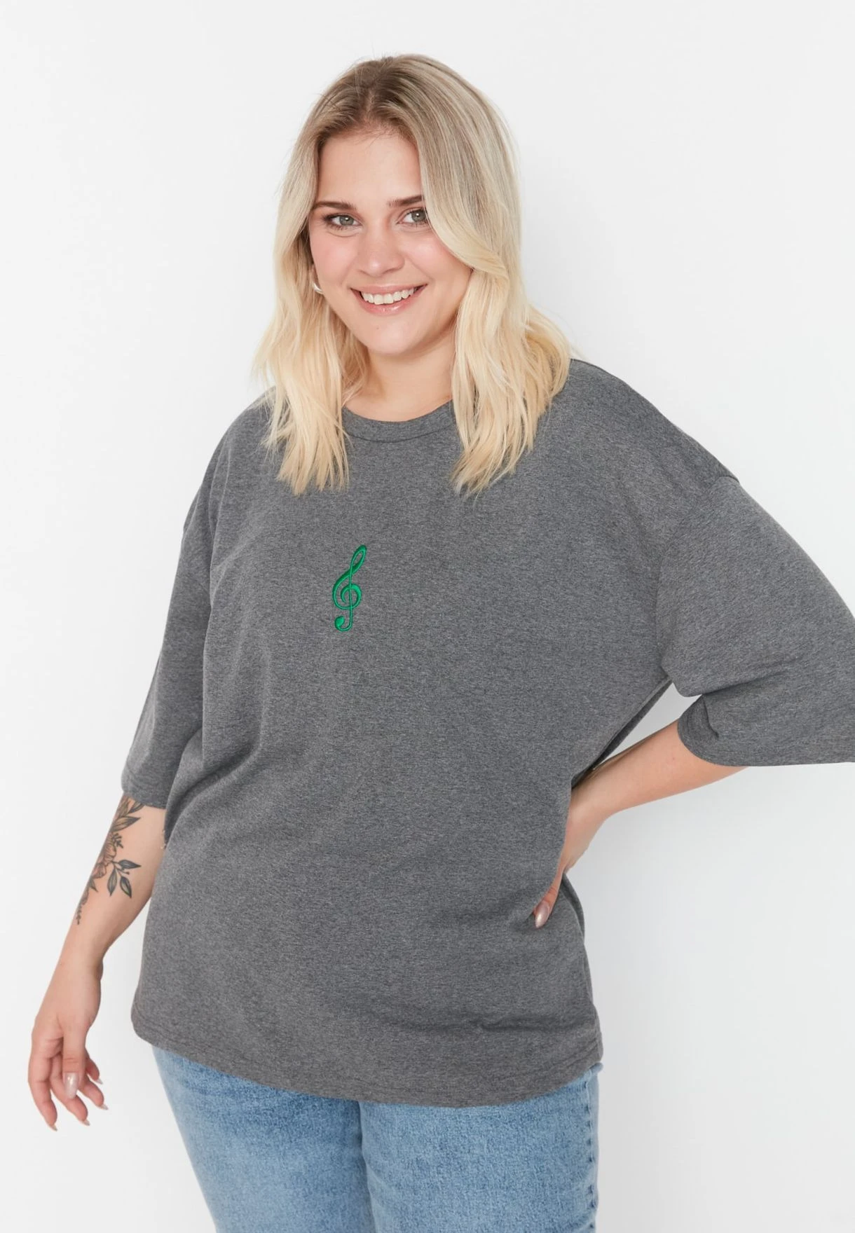 Crew Neck Oversized T-Shirt 5 Crew Neck Oversized T-Shirt - Image 3