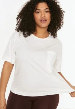 Crew Neck Pocket Detail T-Shirt -CARMAKOMA Clothing Sales 3 zoom desktop 42