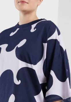 ADIDAS Mmk Logo T-Shirt 8 ADIDAS Mmk Logo T-Shirt -CARMAKOMA Clothing Sales 3 zoom desktop 53