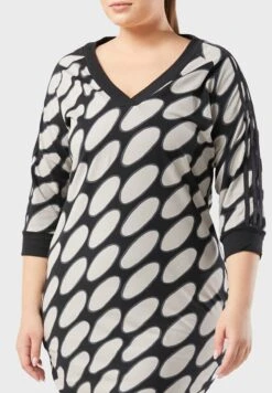 Adidas Originals Logo T-Shirt Dress 9 Adidas Originals Logo T-Shirt Dress -CARMAKOMA Clothing Sales 3 zoom desktop 67