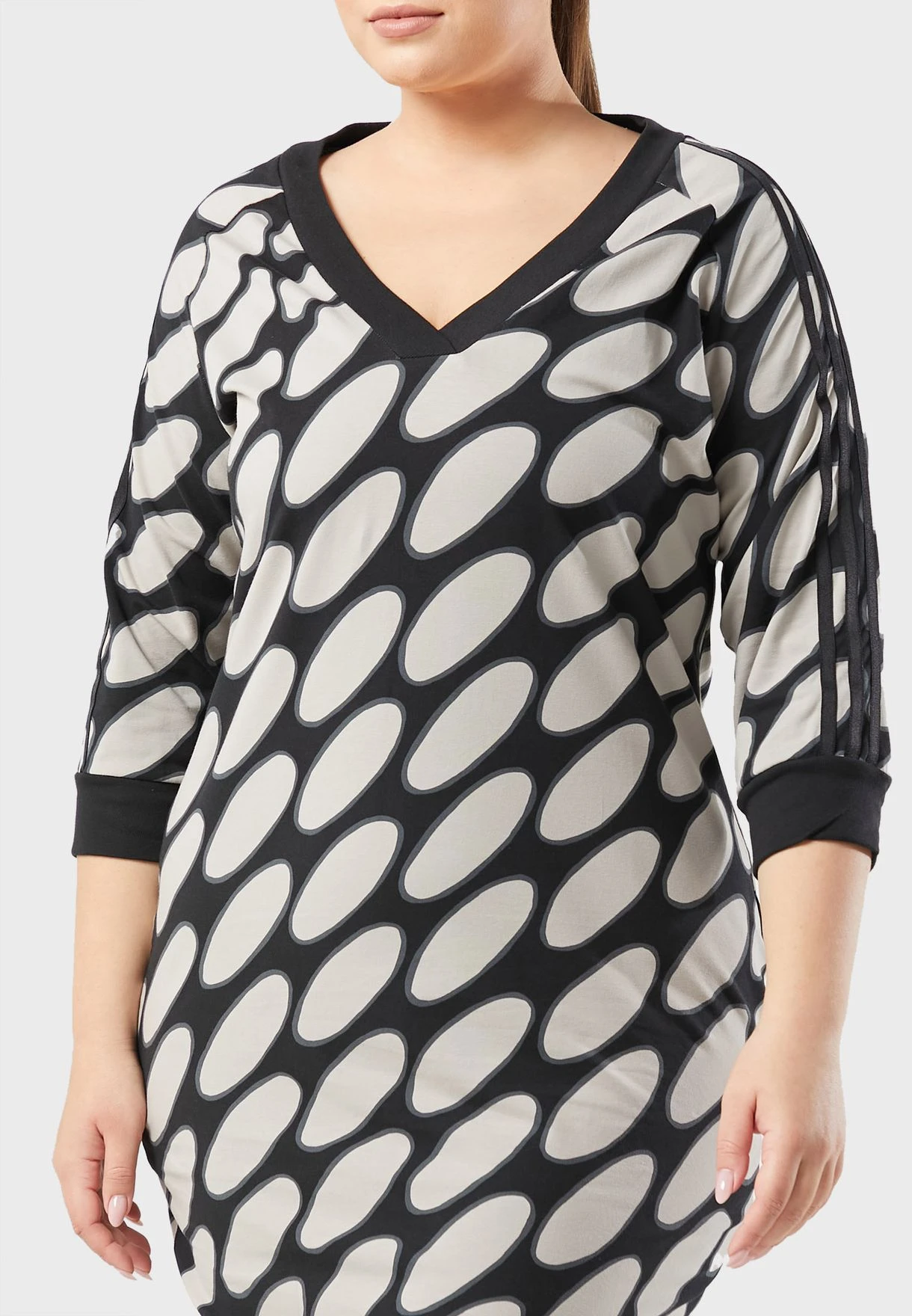 Adidas Originals Logo T-Shirt Dress 5 Adidas Originals Logo T-Shirt Dress - Image 3