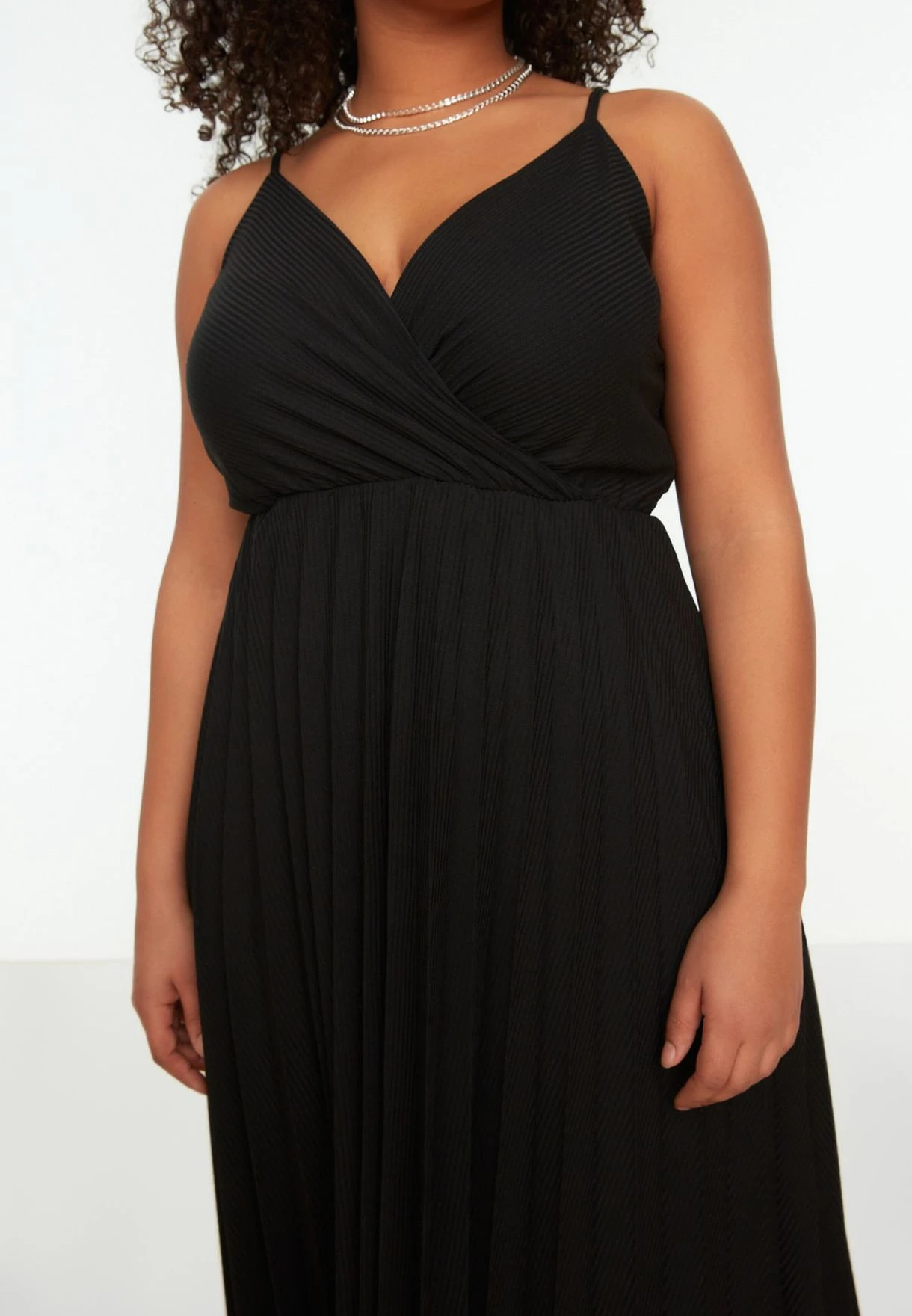 Strappy Pleated Dress 5 Strappy Pleated Dress - Image 3