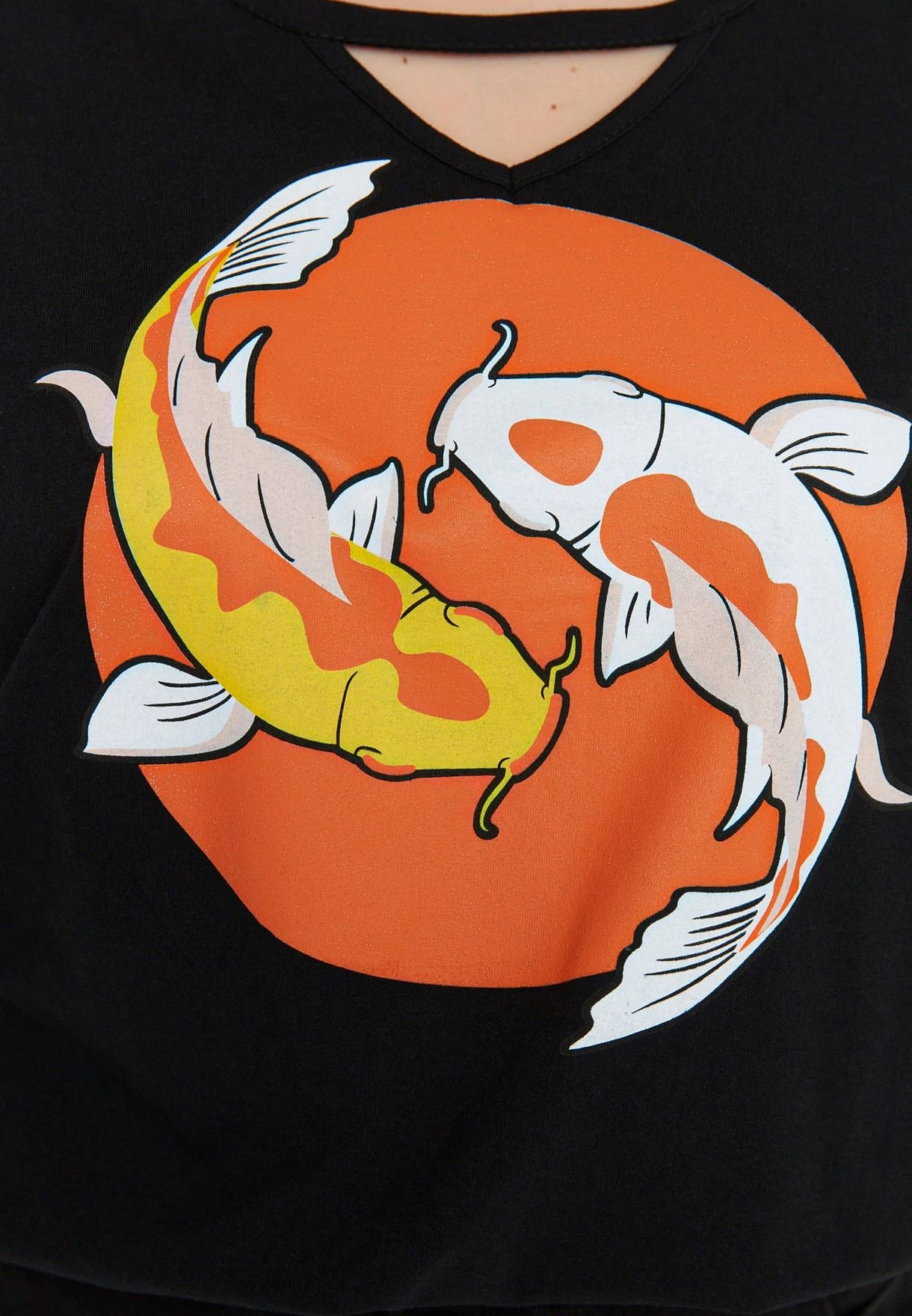 Crew Neck Graphic T-Shirt 6 Crew Neck Graphic T-Shirt - Image 4