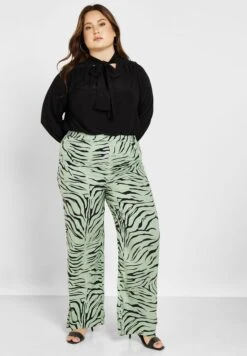 ONLY CARMAKOMA Printed Wide Leg Pants 9 ONLY CARMAKOMA Printed Wide Leg Pants -CARMAKOMA Clothing Sales 4 zoom desktop 177