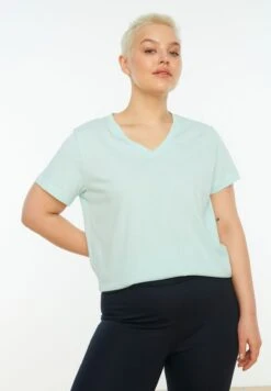 2 Pack V-Neck T-Shirt -CARMAKOMA Clothing Sales 4 zoom desktop 21