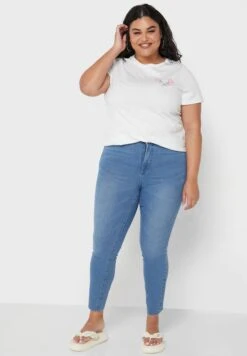 Vero Moda Curve Short Sleeve T-Shirt -CARMAKOMA Clothing Sales 4 zoom desktop 24