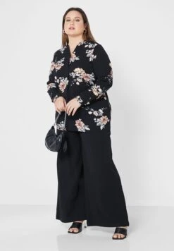 ONLY CARMAKOMA Floral Print Top 9 ONLY CARMAKOMA Floral Print Top -CARMAKOMA Clothing Sales 4 zoom desktop 268