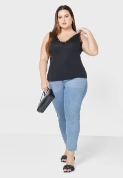 Vero Moda Curve Lace Detail Knitted Top -CARMAKOMA Clothing Sales 4 zoom desktop 320