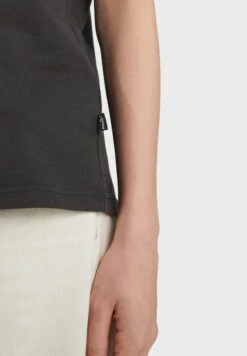 Puma Graphics Laser Cut T-Shirt 12 Puma Graphics Laser Cut T-Shirt -CARMAKOMA Clothing Sales 4 zoom desktop 38