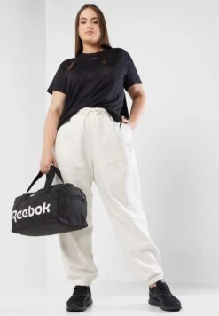 Reebok Training Supply Burnout T-Shirt -CARMAKOMA Clothing Sales 4 zoom desktop 40