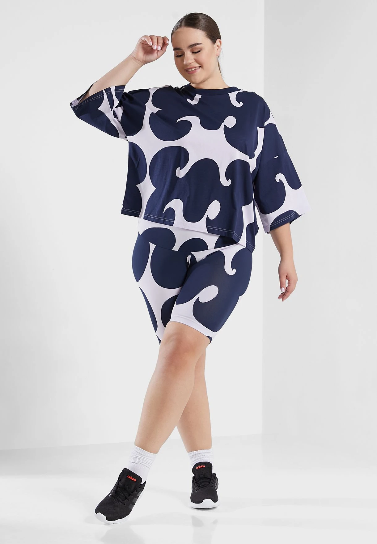 ADIDAS Mmk Logo T-Shirt 6 ADIDAS Mmk Logo T-Shirt - Image 4