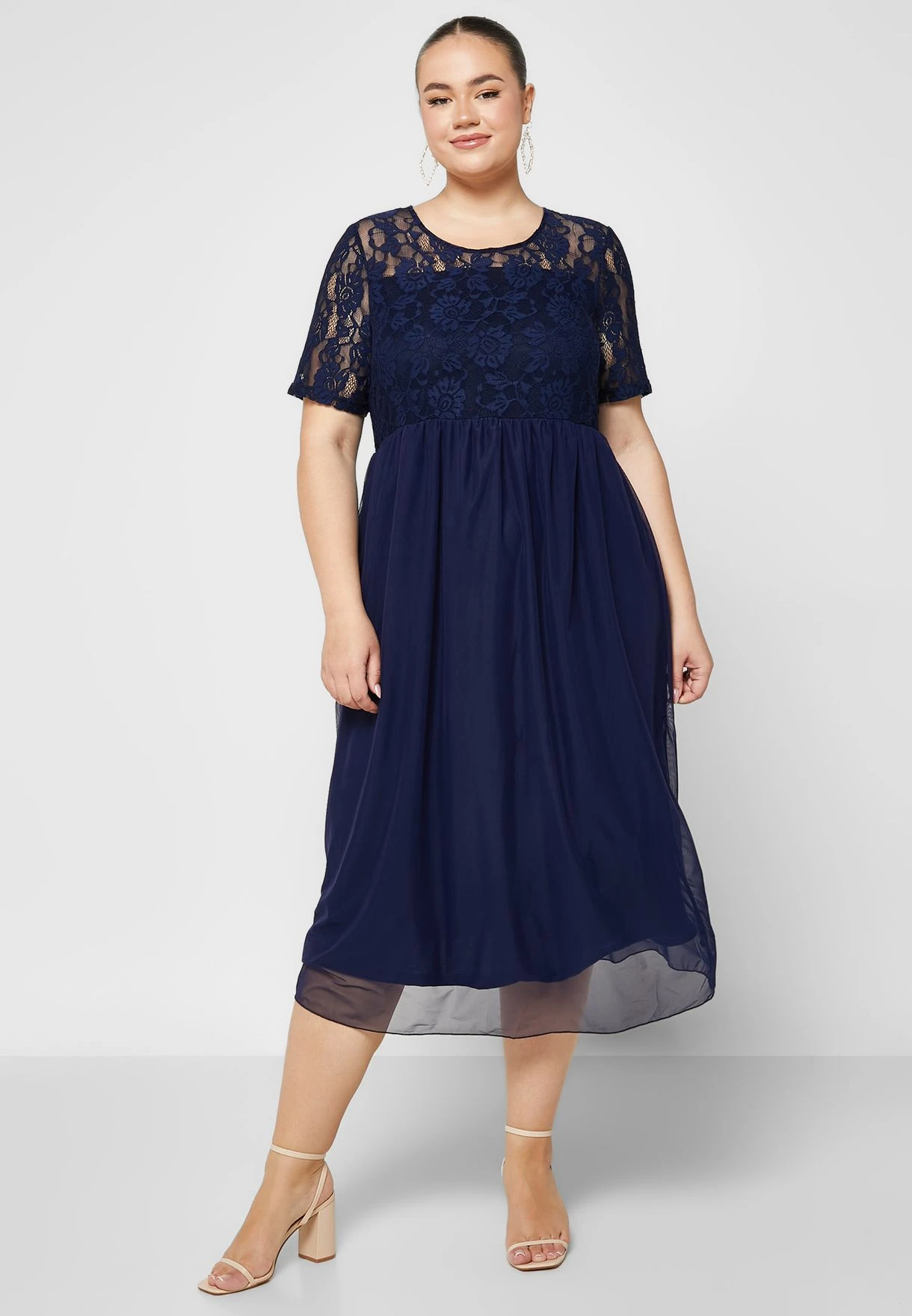 ONLY CARMAKOMA Mesh Detail Tiered Dress 6 ONLY CARMAKOMA Mesh Detail Tiered Dress - Image 4