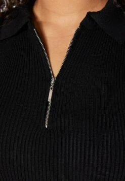 Zip Neck Ribbed Top 12 Zip Neck Ribbed Top -CARMAKOMA Clothing Sales 5 zoom desktop 130