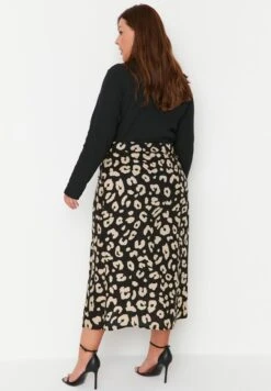 Animal Print Side Slit Midi Skirt -CARMAKOMA Clothing Sales 5 zoom desktop 174