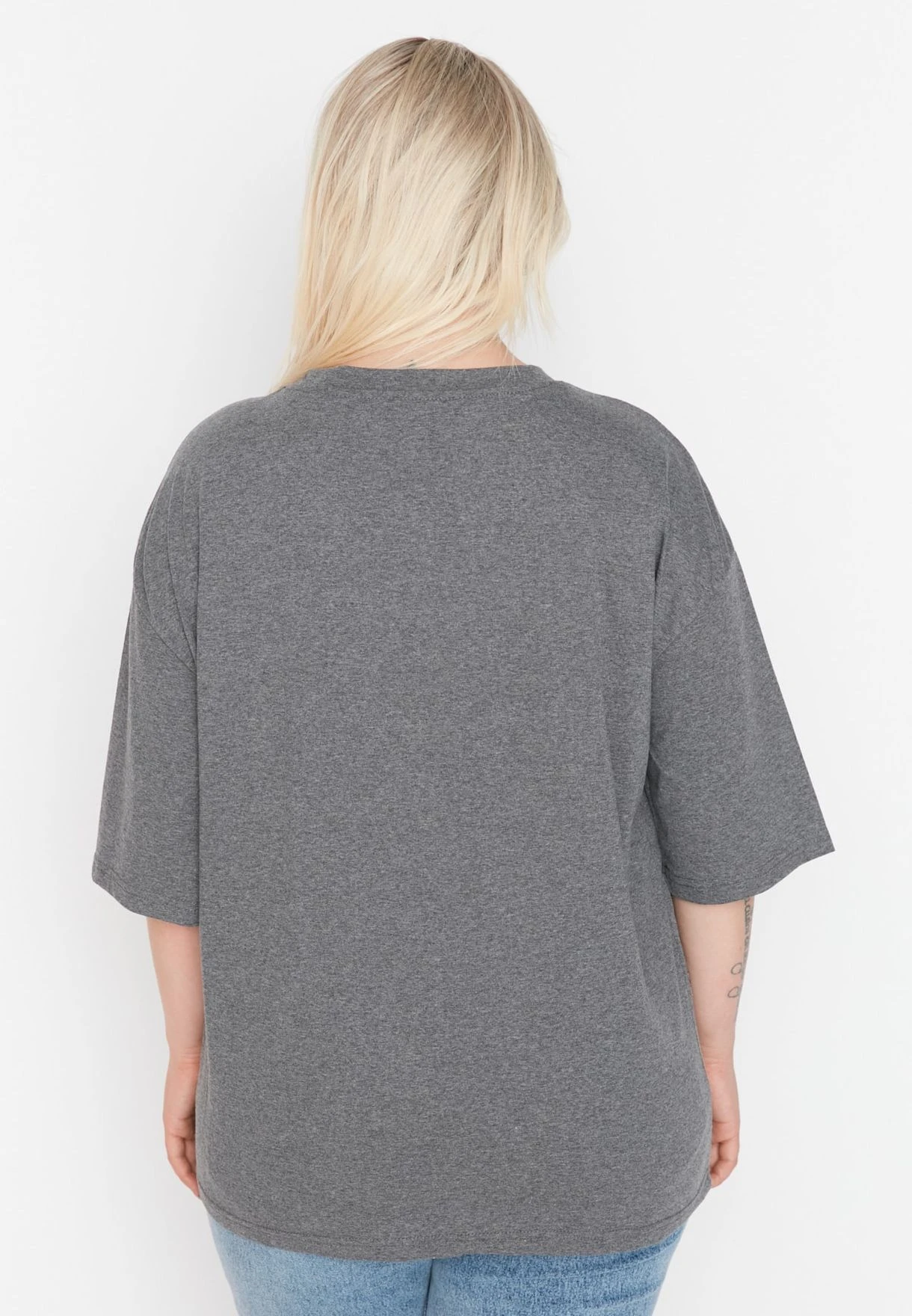 Crew Neck Oversized T-Shirt 7 Crew Neck Oversized T-Shirt - Image 5