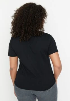 Cut Out Detail T-Shirt -CARMAKOMA Clothing Sales 5 zoom desktop 28