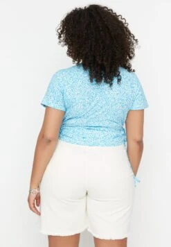 Ruched Cut Out Detail Printed T-Shirt 14 Ruched Cut Out Detail Printed T-Shirt -CARMAKOMA Clothing Sales 5 zoom desktop 7