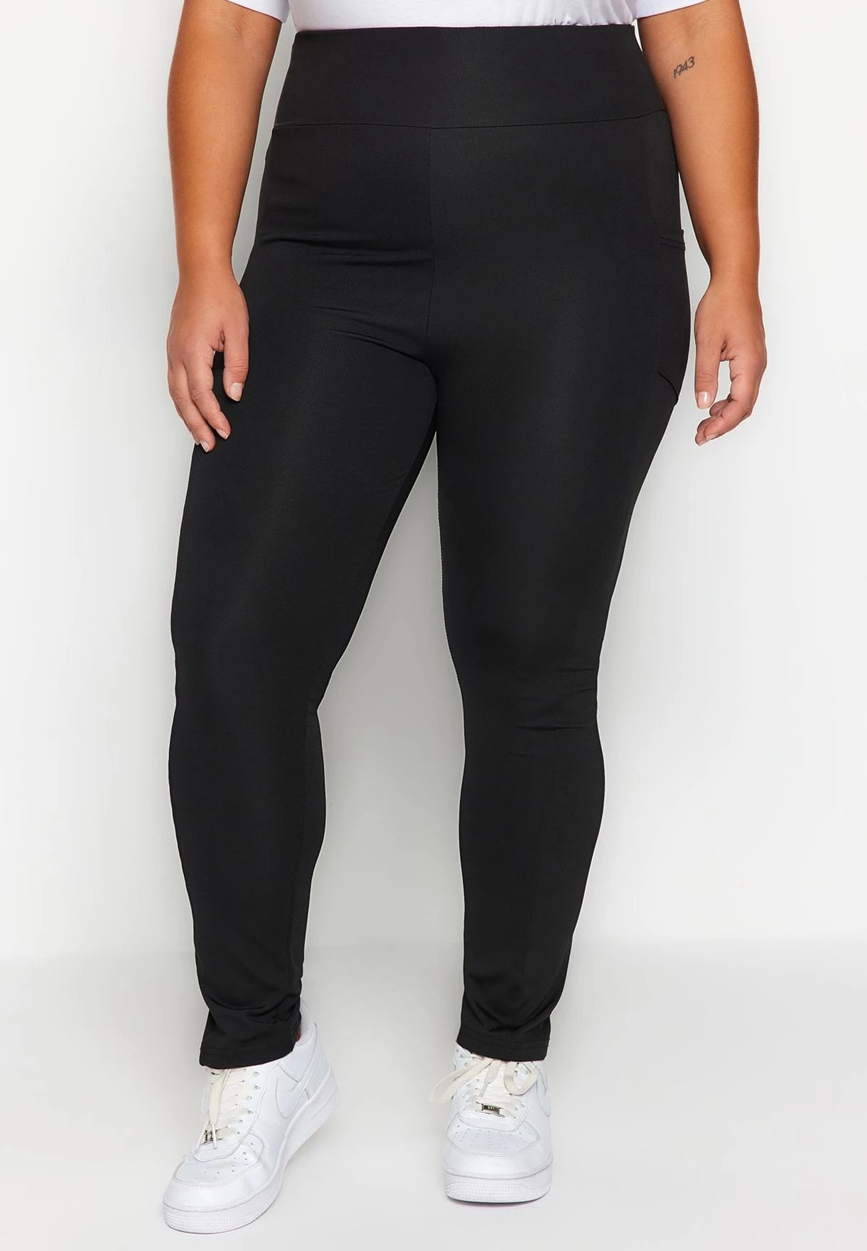 High Waist Pocket Detail Leggigns 7 High Waist Pocket Detail Leggigns - Image 5