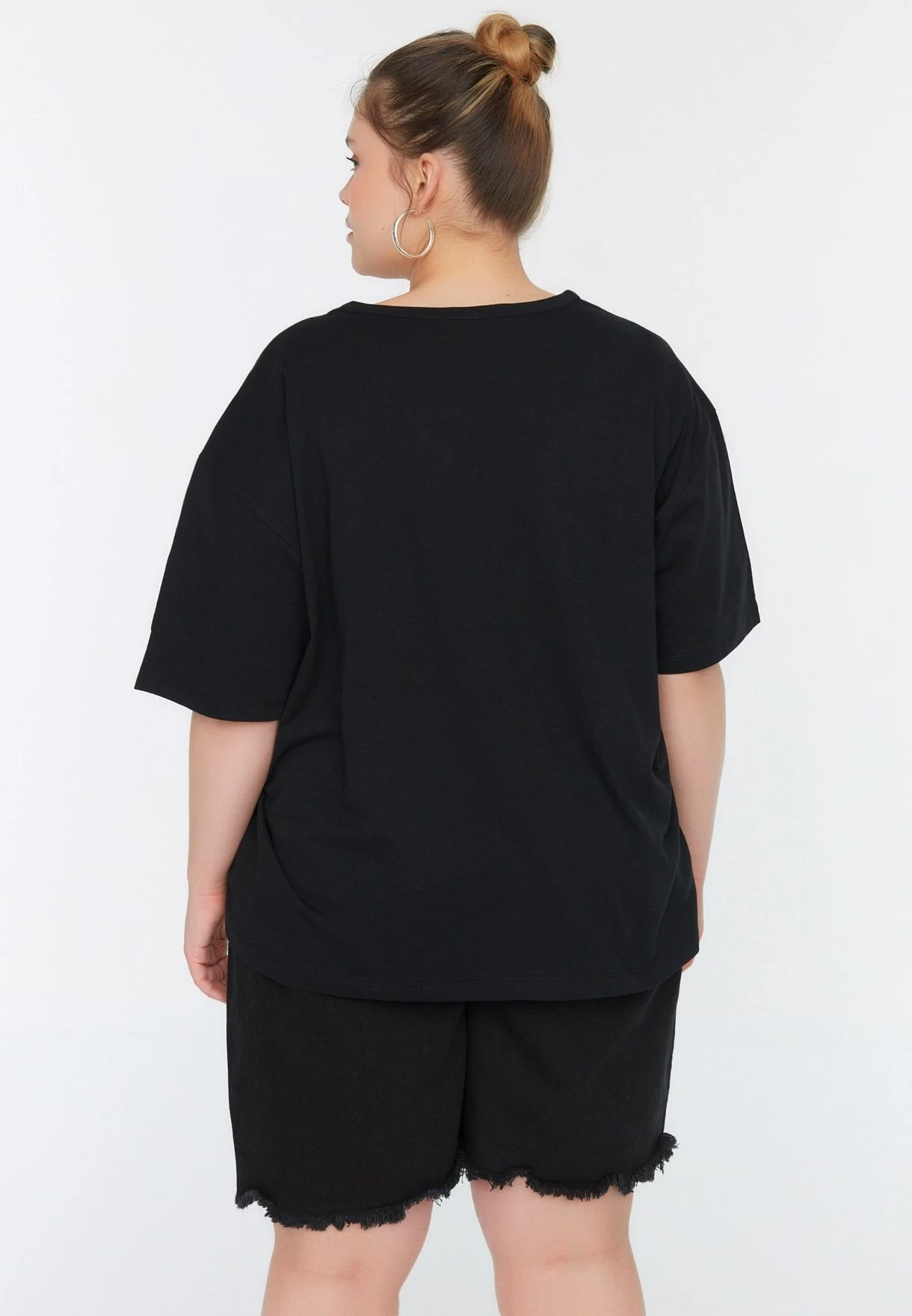 Crew Neck Graphic T-Shirt 7 Crew Neck Graphic T-Shirt - Image 5