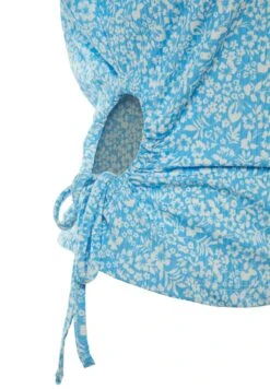 Ruched Cut Out Detail Printed T-Shirt 15 Ruched Cut Out Detail Printed T-Shirt -CARMAKOMA Clothing Sales 6 zoom desktop 2