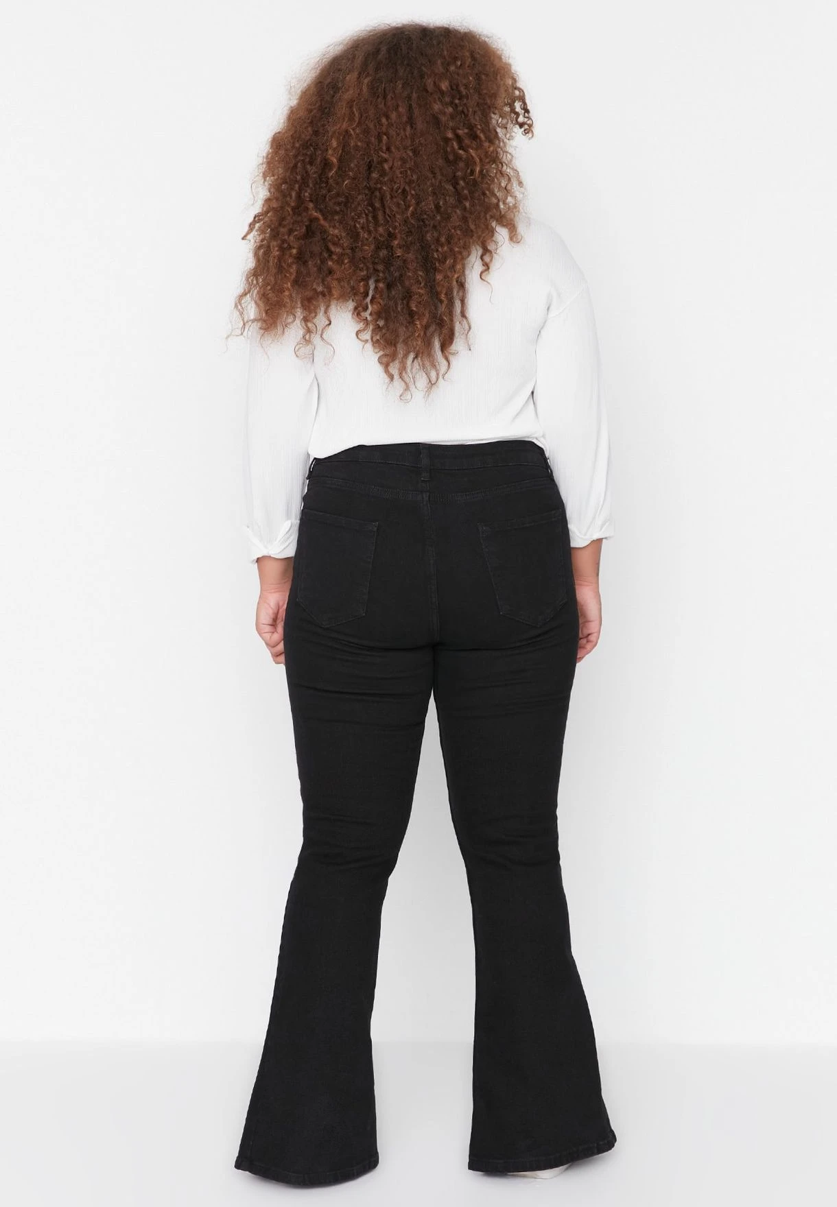 Side Slit Detailed High Waist Jeans 8 Side Slit Detailed High Waist Jeans - Image 6